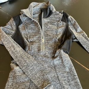 Lululemon 1/4 zip pullover